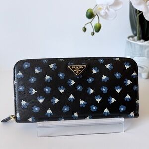 Prada Saffiano Floral Zip Around Wallet – Black & Blue RFID – Full Presentation